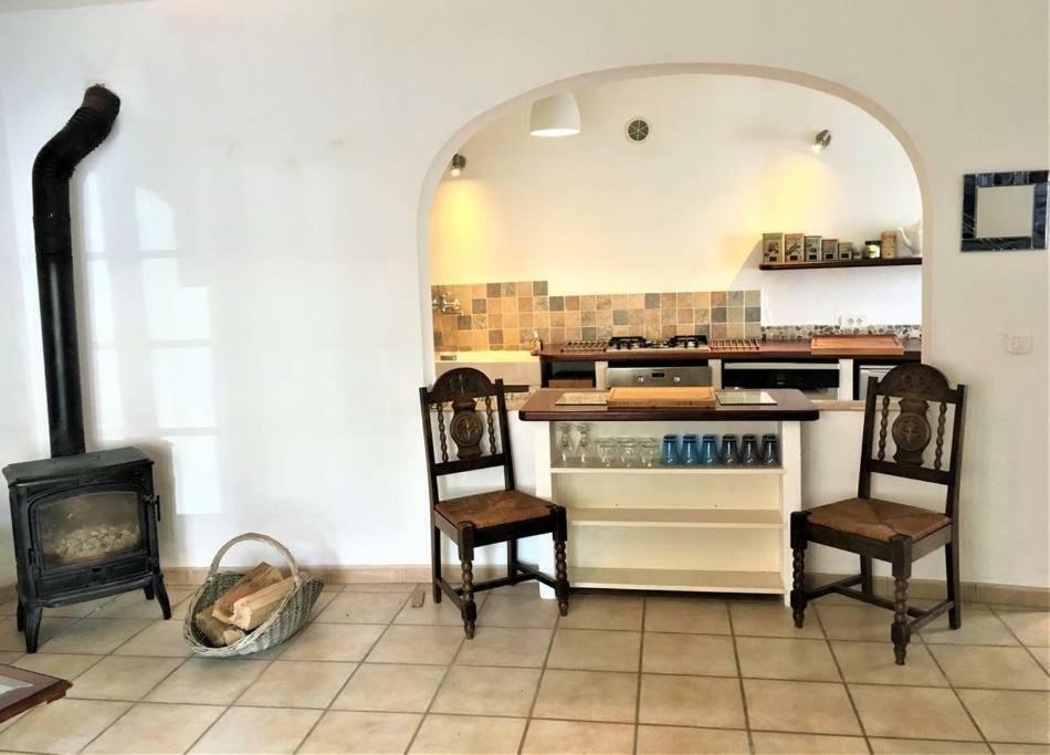 La Maison Vigne Vierge Lagrasse Zewnętrze zdjęcie